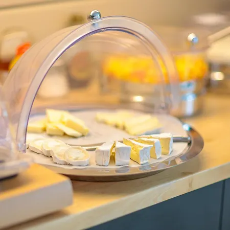 Ostal Universite - Sure Collection By Western 3*