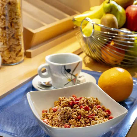 Ostal Universite - Sure Collection By Western Pau