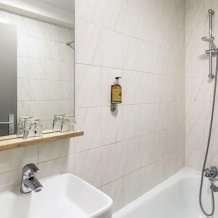 Ostal Universite - Sure Collection By Western 3* بو