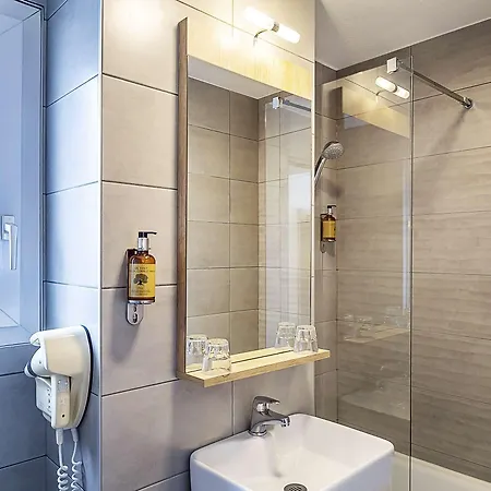 Ostal Universite - Sure Collection By Western 3*