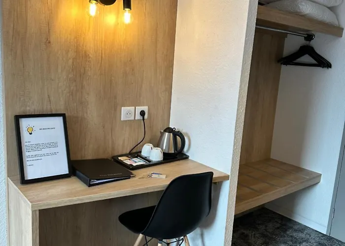 Ostal Universite - Sure Collection By Western Pau