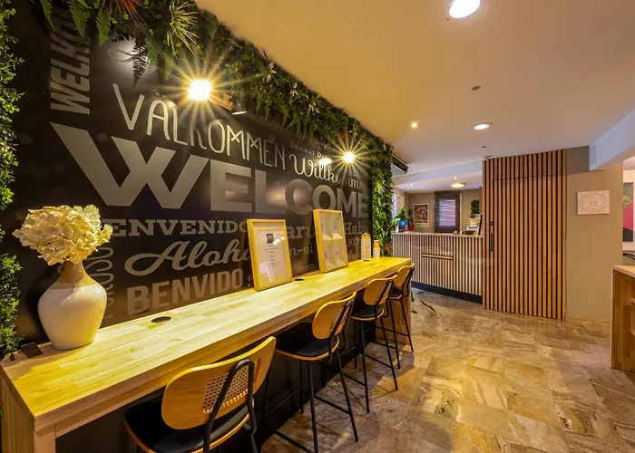 Ostal Universite - Sure Collection By Western 3*