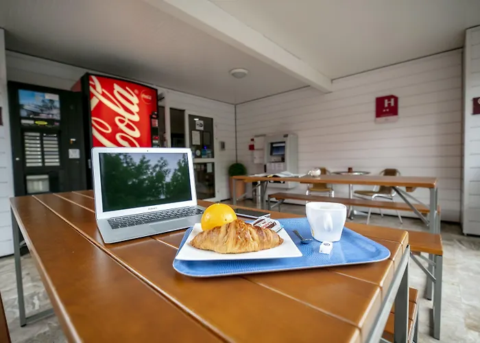 Ostal Universite - Sure Collection By Western