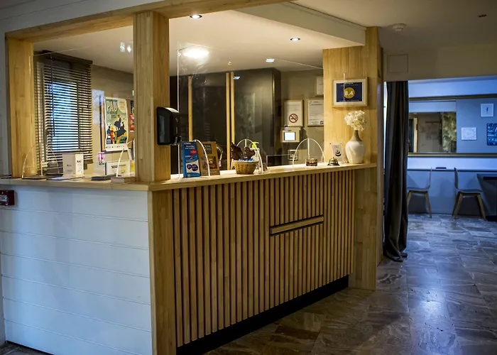 Ostal Universite - Sure Collection By Western Hotel Pau