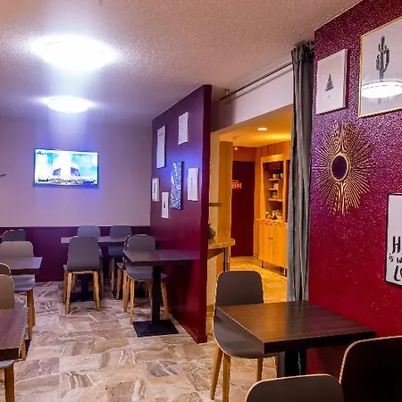 Ostal Universite Hotel Pau
